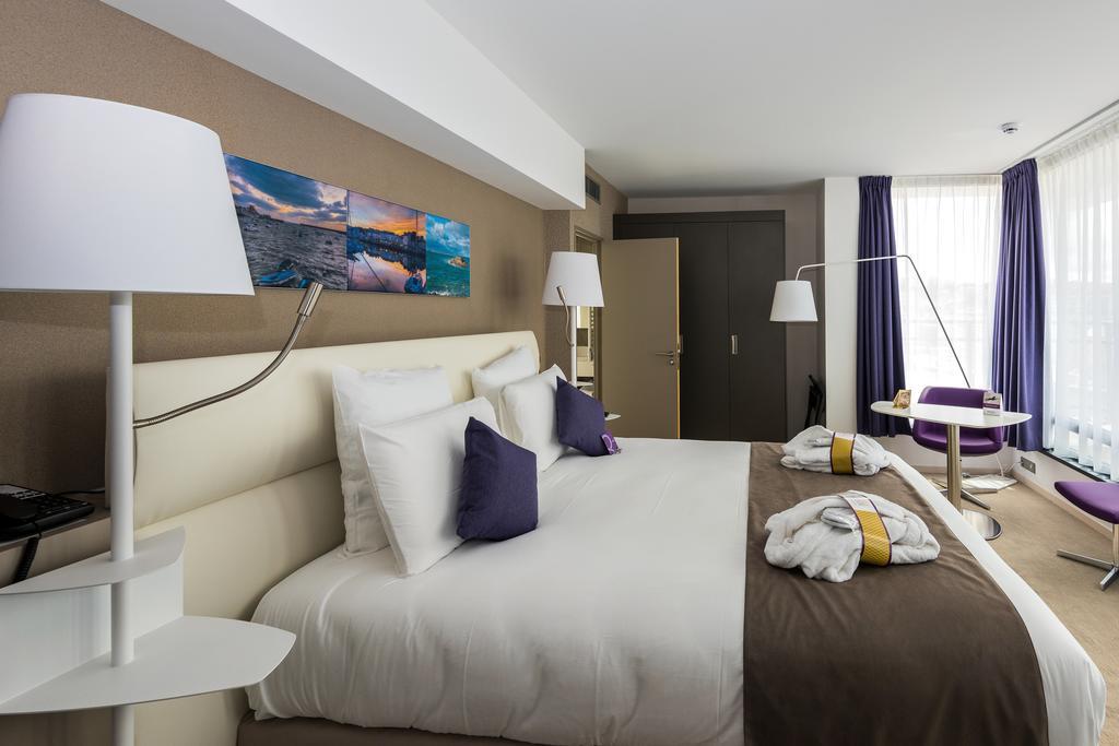 Mercure Cherbourg Centre Port Экстерьер фото
