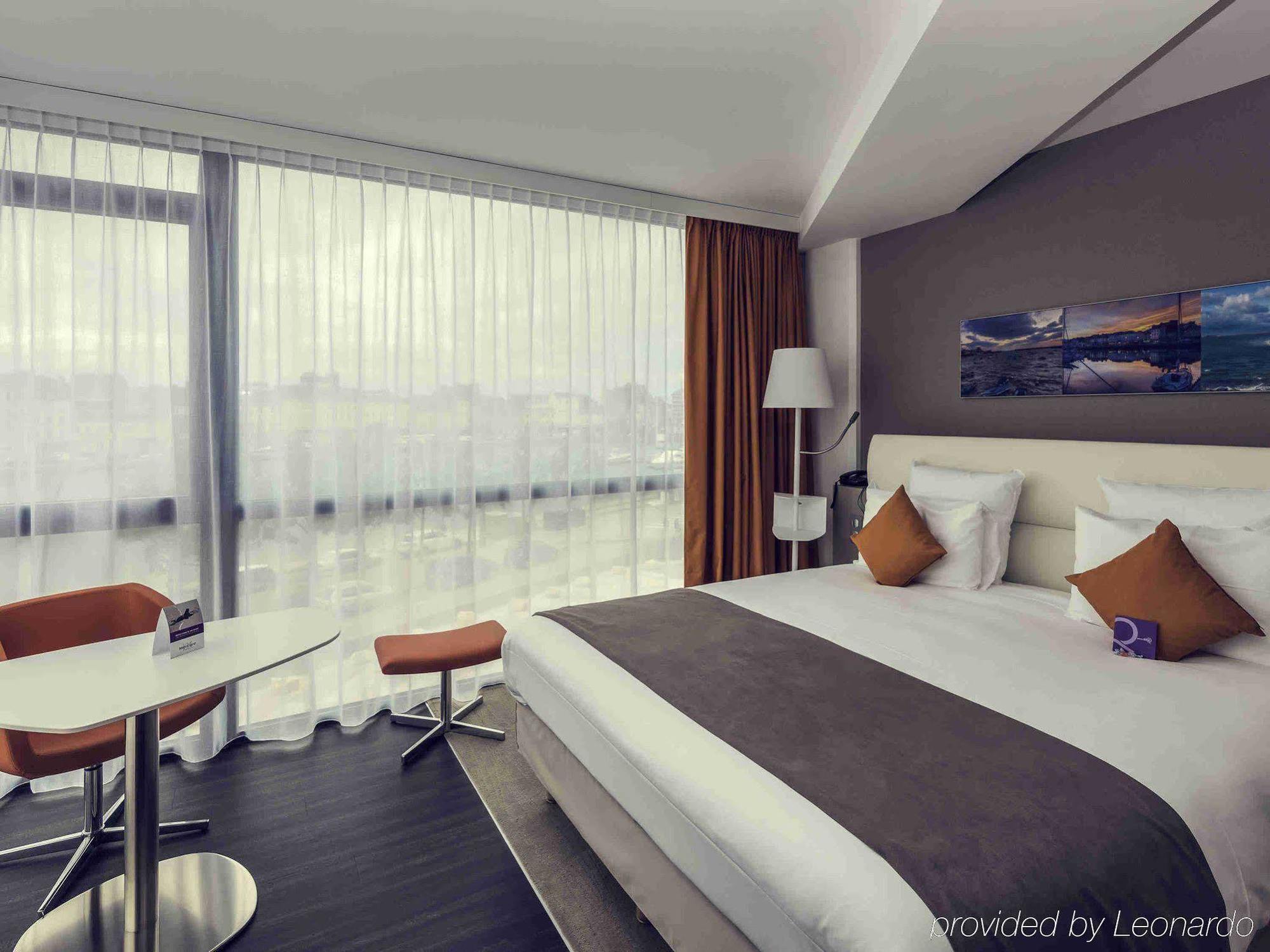 Mercure Cherbourg Centre Port Экстерьер фото